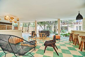 Tanik Tulum By Lockey