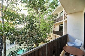 Tanik Tulum By Lockey