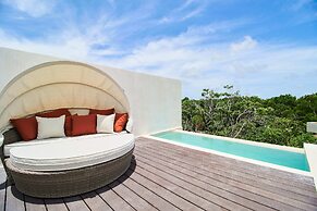 Tanik Tulum By Lockey