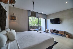 Tanik Tulum By Lockey