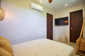 Tanik Tulum By Lockey