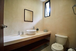 Tanik Tulum By Lockey