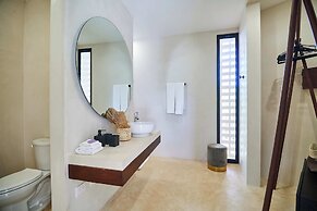 Tanik Tulum By Lockey