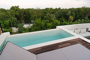 Tanik Tulum By Lockey