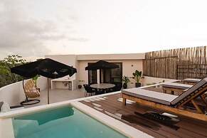 Tanik Tulum By Lockey