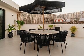 Tanik Tulum By Lockey