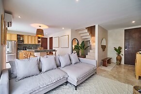 Tanik Tulum By Lockey