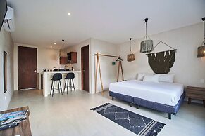 Tanik Tulum By Lockey