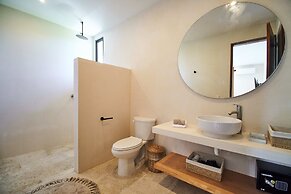 Tanik Tulum By Lockey