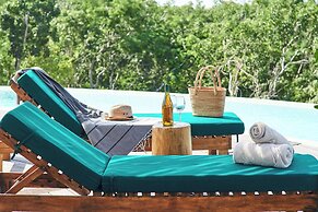 Tanik Tulum By Lockey