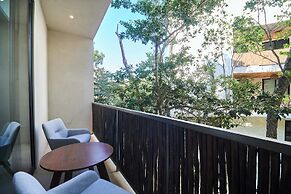 Tanik Tulum By Lockey