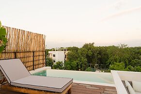 Tanik Tulum By Lockey