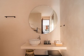 Tanik Tulum By Lockey