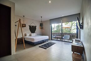 Tanik Tulum By Lockey