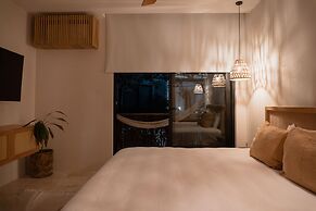 Tanik Tulum By Lockey