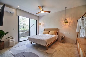 Tanik Tulum By Lockey