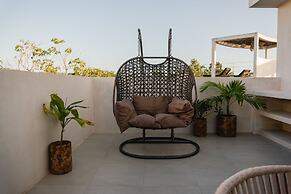 Tanik Tulum By Lockey