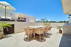 Tanik Tulum By Lockey