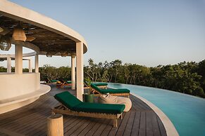 Tanik Tulum By Lockey