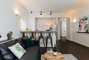 Arlo by TLV2RENT