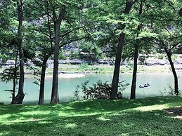 Lil Kahuna Rr 7465 1 Bedroom Home by RedAwning