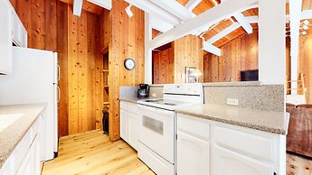 Villa De Los Pinos #35 2 Bedroom Condo by Redawning