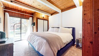 Villa De Los Pinos #35 2 Bedroom Condo by Redawning