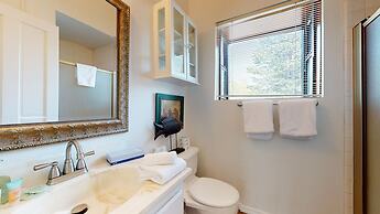 Forest Creek #15 2 Bedroom Condo by RedAwning