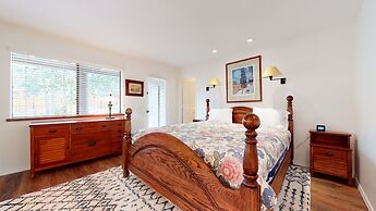 Forest Creek #15 2 Bedroom Condo by RedAwning