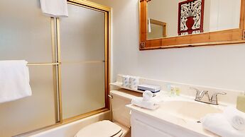 Forest Creek #15 2 Bedroom Condo by RedAwning