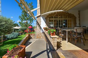 Nari Lunder Agro-Tourism