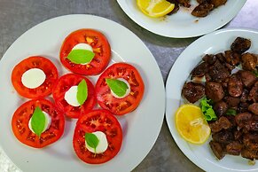 Nari Lunder Agro-Tourism