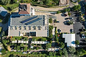 Nari Lunder Agro-Tourism