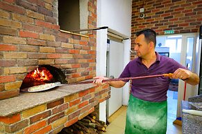 Nari Lunder Agro-Tourism