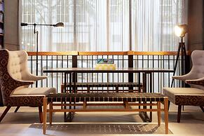 Moxy Richmond Downtown