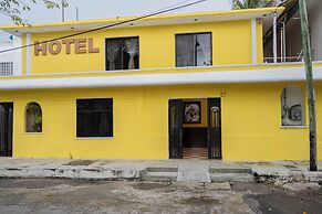 OYO Hotel Marías,Aeropuerto Internacional de Chetumal