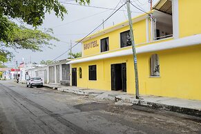 OYO Hotel Marías,Aeropuerto Internacional de Chetumal