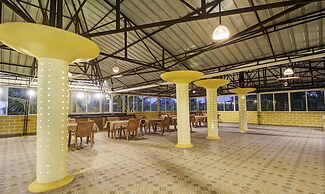 Treebo Majestic Palms, 2 Km From Colva Beach