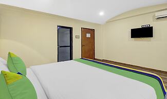 Treebo Majestic Palms, 2 Km From Colva Beach