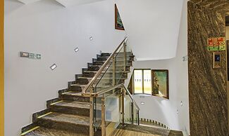 Treebo Majestic Palms, 2 Km From Colva Beach