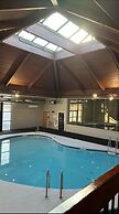 Red Fox Inn and Suites