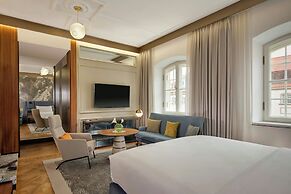 Hotel Verte, Warsaw, Autograph Collection