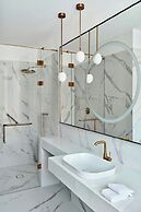 Hotel Verte, Warsaw, Autograph Collection