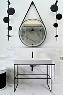 Hotel Verte, Warsaw, Autograph Collection