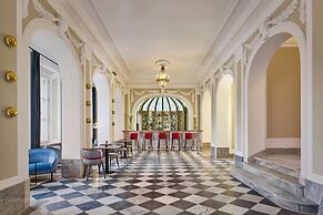 Hotel Verte, Warsaw, Autograph Collection