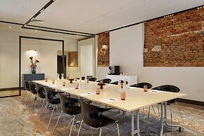 Hotel Verte, Warsaw, Autograph Collection