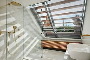 Hotel Verte, Warsaw, Autograph Collection