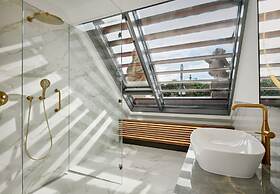 Hotel Verte, Warsaw, Autograph Collection