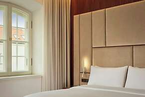 Hotel Verte, Warsaw, Autograph Collection