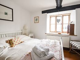 Apt 1 44/45 Coombe Street